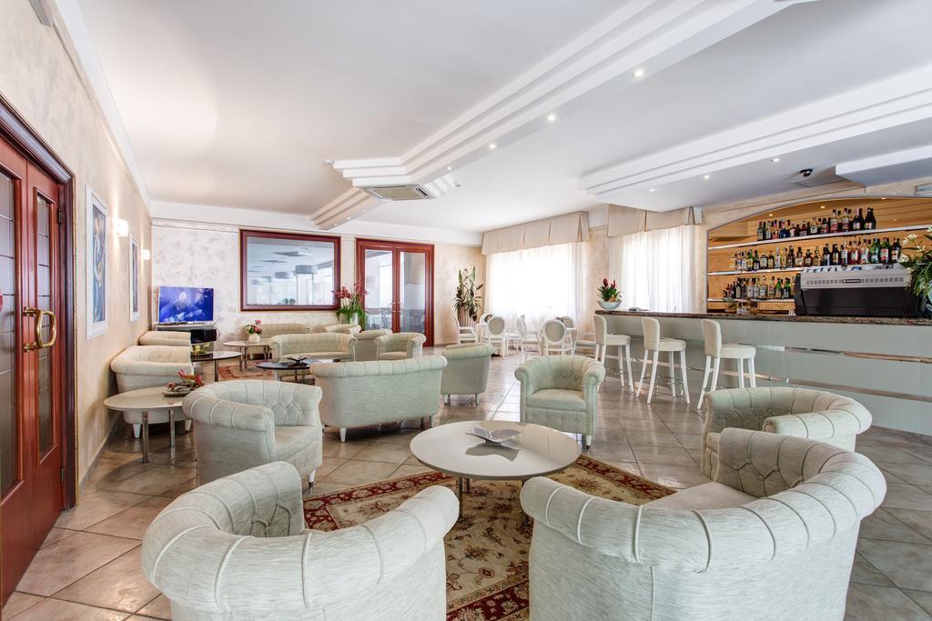 Hotel Continental ガッテーオ・ア・マーレ エクステリア 写真