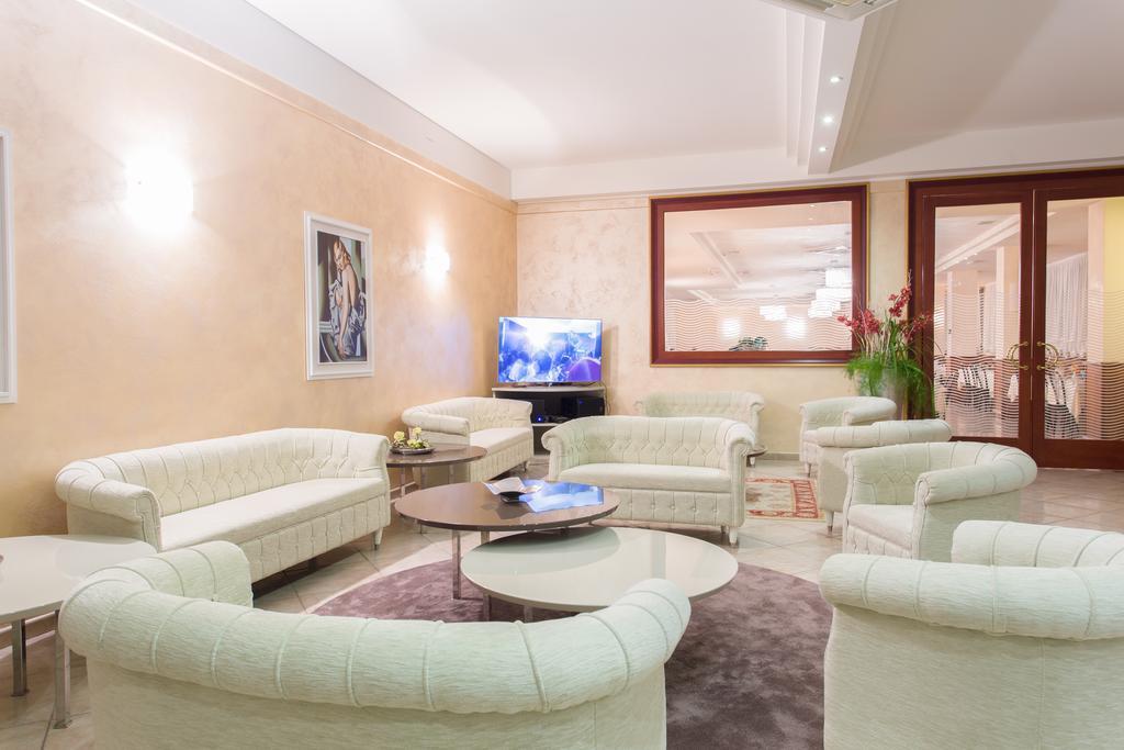 Hotel Continental ガッテーオ・ア・マーレ エクステリア 写真